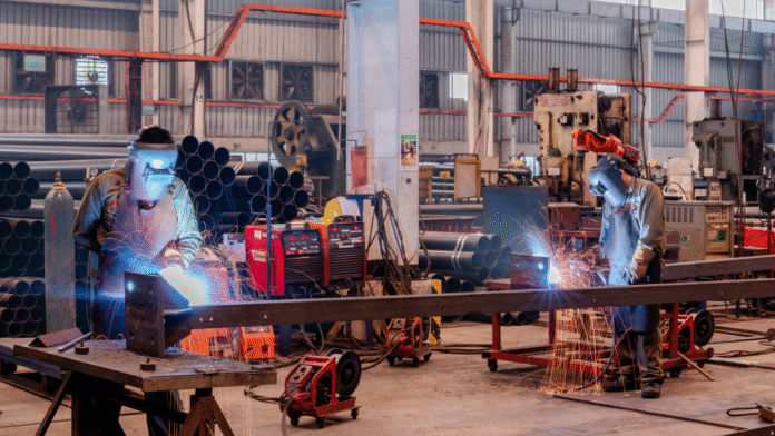 India’s Manufacturing PMI Surges to 17-Year Peak