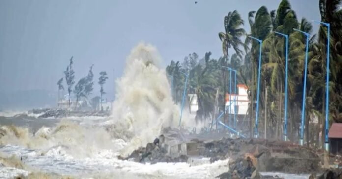 Cyclone Ditwah Intensifies: Heavy Rainfall Pounds Tamil Nadu as Sri Lanka’s Toll Climbs to 334