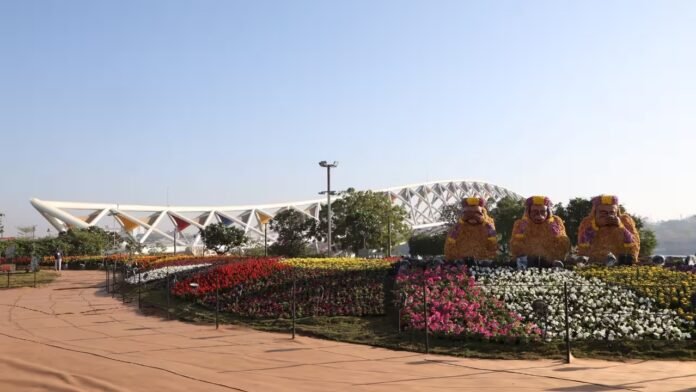 AMC Raises Entry Fees for Ahmedabad Flower Show 2026; Visitors to Pay More for Blooming Attractions